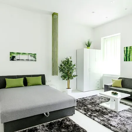 Zrinyi 9 Basilica Apartment Budapest
